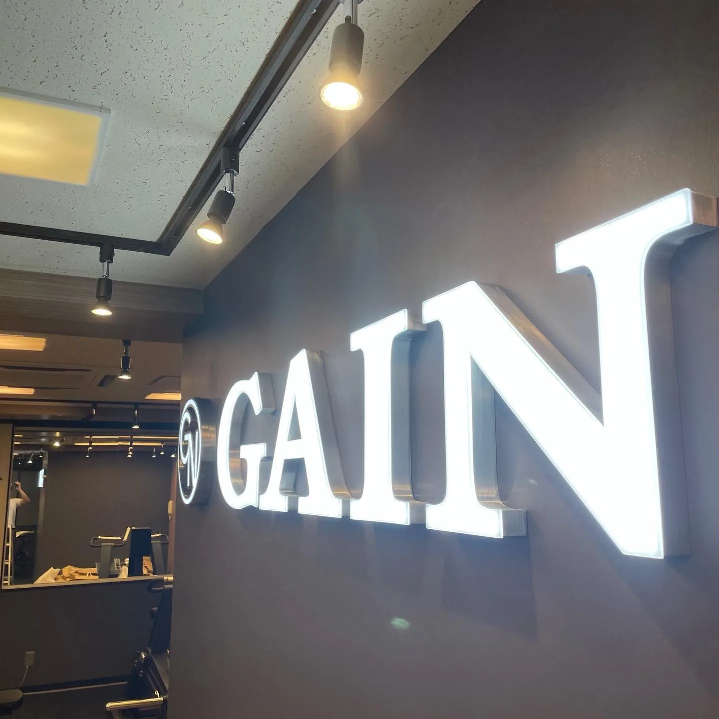 GAIN 江戸川橋館のロゴサイン